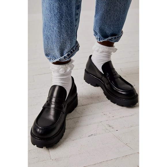Vagabond Cosmo 2.0 Platform Loafer // Black Leather - Picture 1 of 12